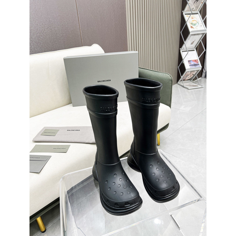 ba*len*cia*ga x Cr*0*s rubber boot black
