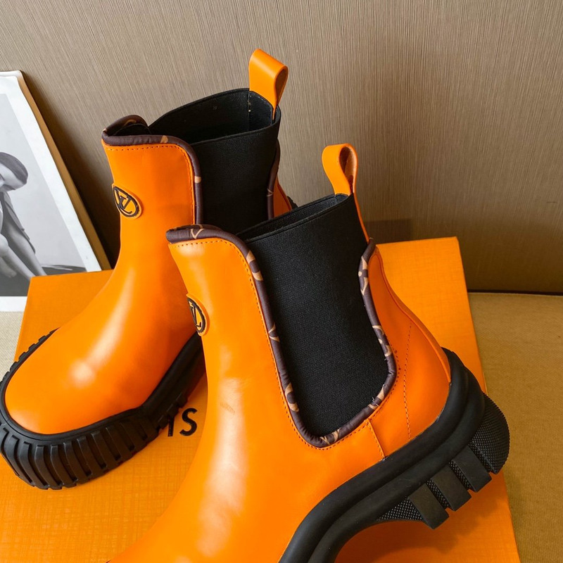 l**is V*t*n ruby ankle boots black tangerine