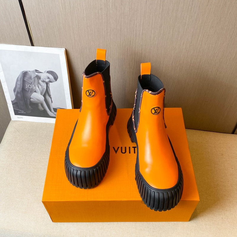 l**is V*t*n ruby ankle boots black tangerine