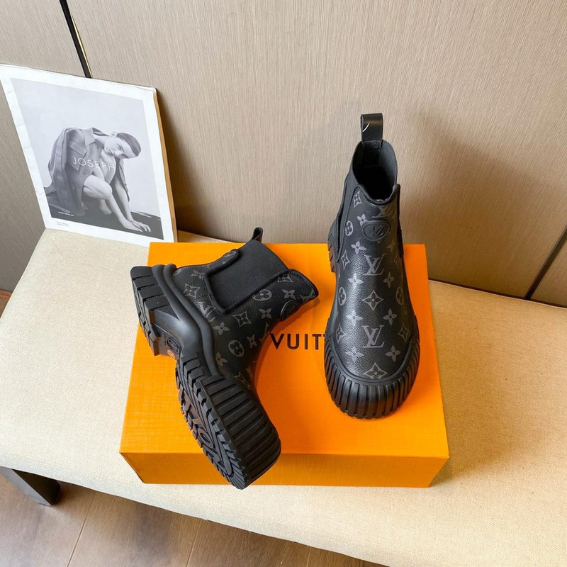 l**is V*t*n ruby monogram ankle boots black