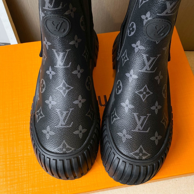 l**is V*t*n ruby monogram ankle boots black