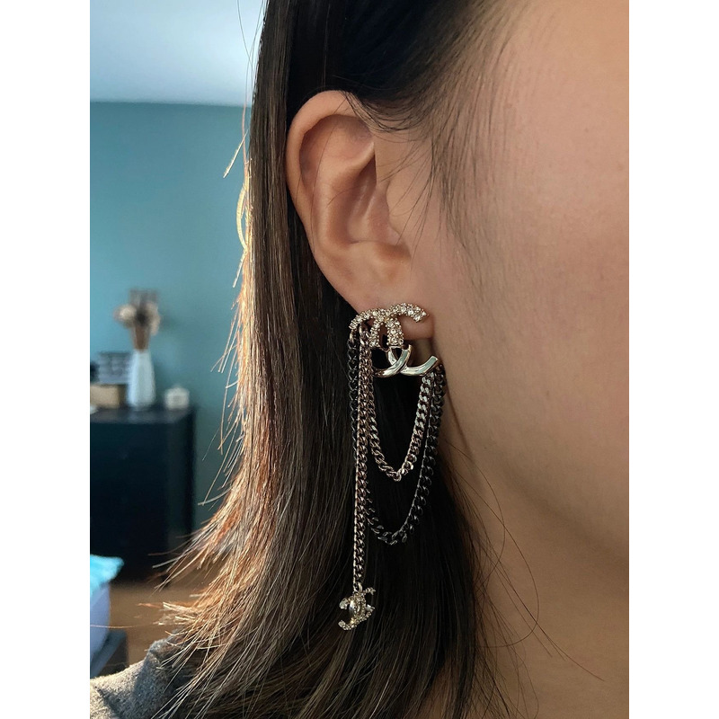 ch*el cc Di*m*nd tassel earring