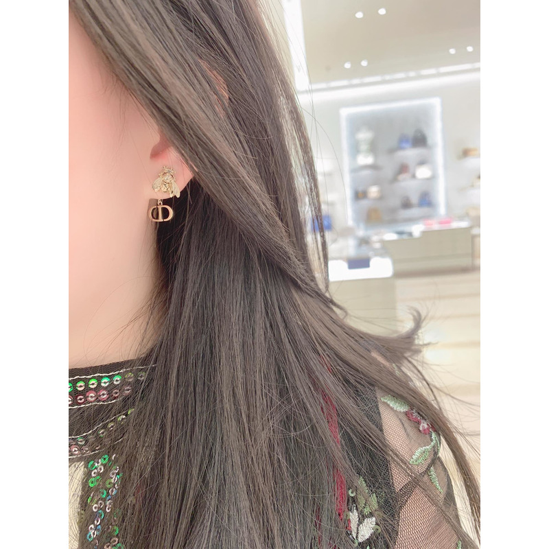 D*or bee pearl cd rose gold stud