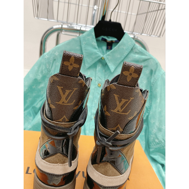 l**is V*t*n laureate platform desert boots beige