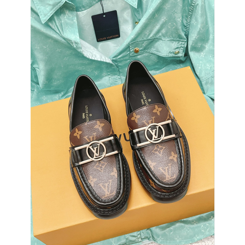 l**is V*t*n chess loafers monogram