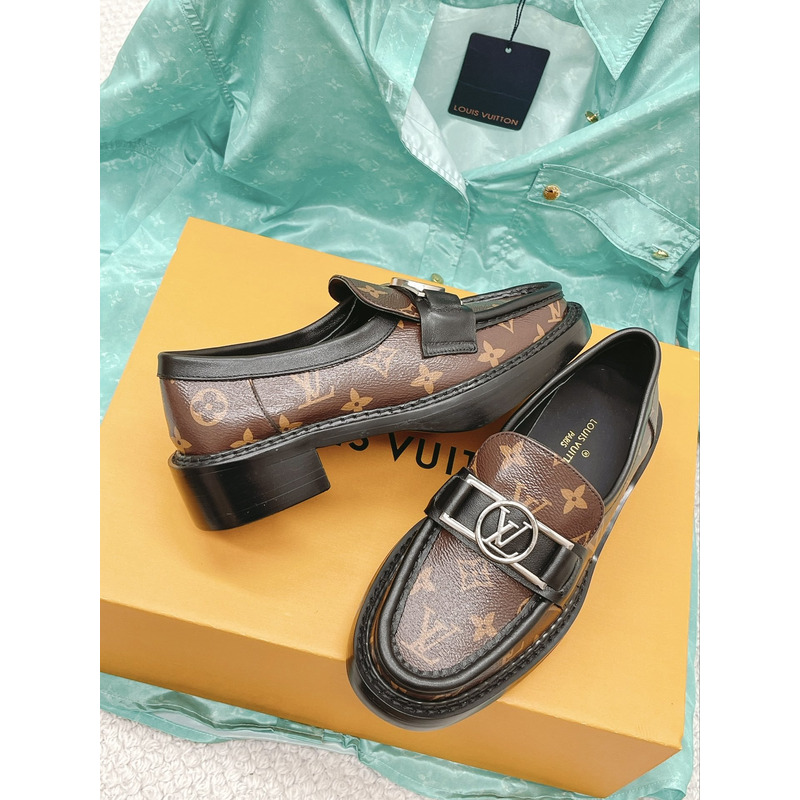 l**is V*t*n chess loafers monogram