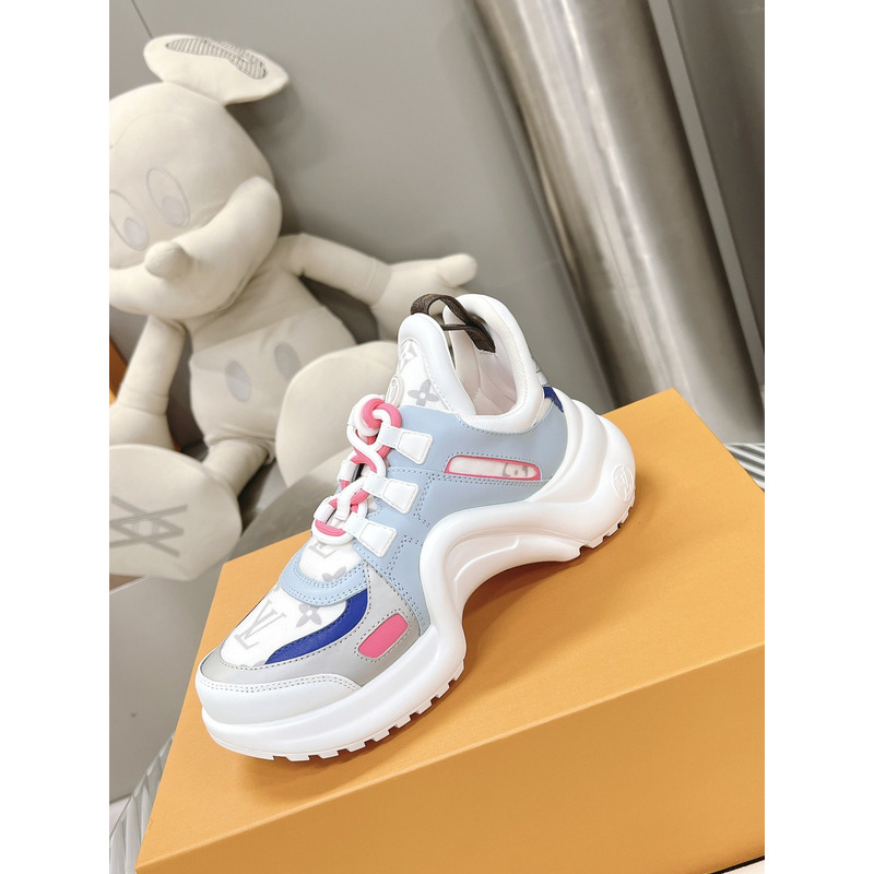 l**is V*t*n archlight sneakers light blue