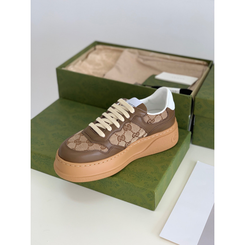 G*u*i  leather-trimmed sneakers