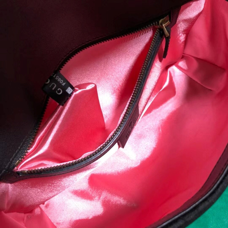 G*u*i marmont velvet shoulder bag meduim black