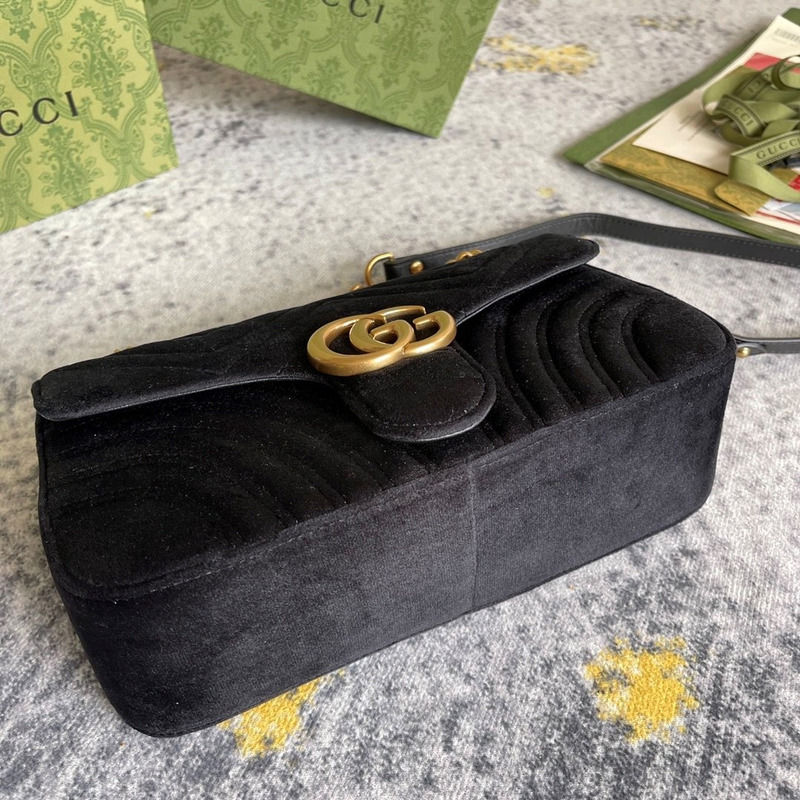 G*u*i marmont velvet shoulder bag meduim black