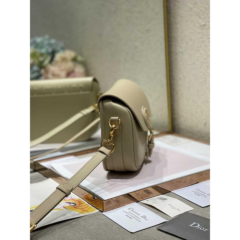D*or bobby bag medium box calfskin tan