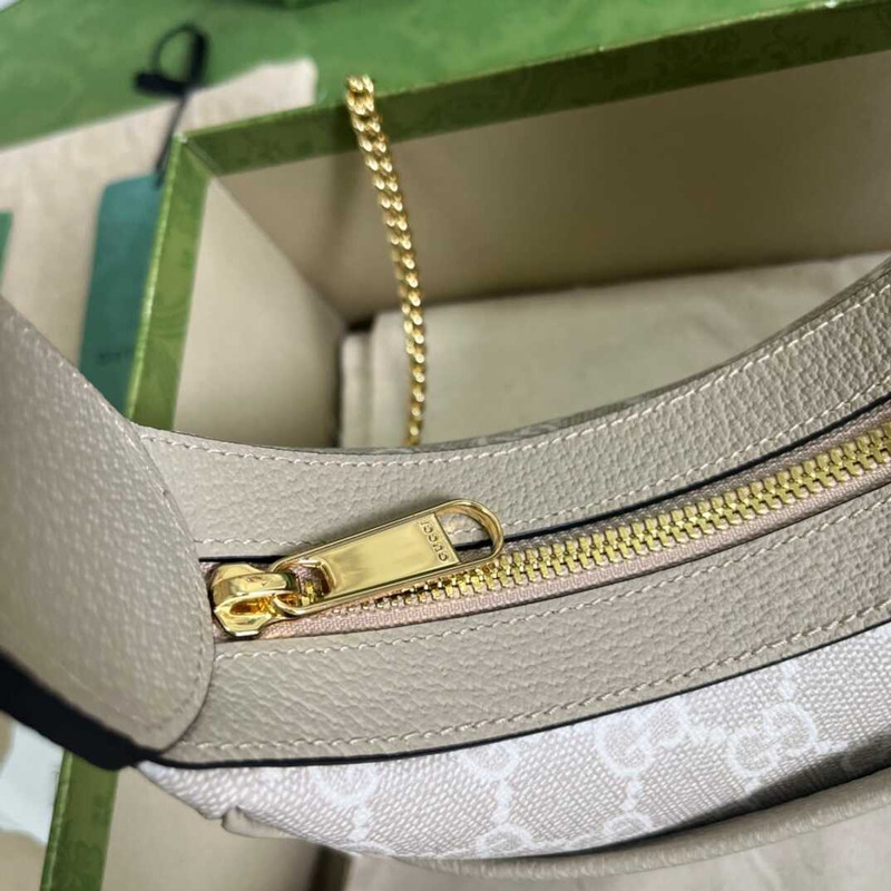 g*u*i half-moon shaped bag mini gg S*p*e beige/white