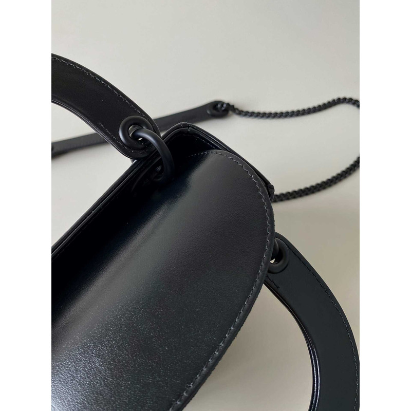 d*or  black leather Di*m*nd shaped cannage lady d*or bag