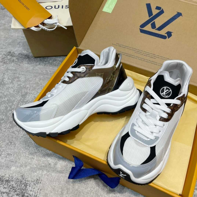 l**is V*t*n run 55 sneakers white