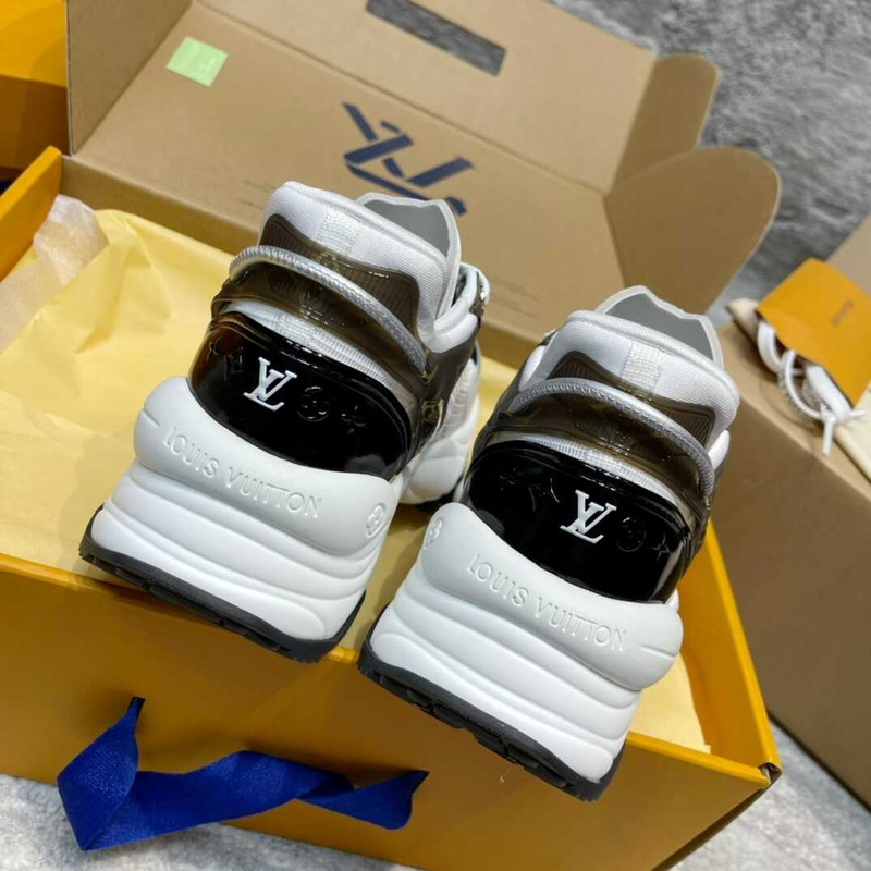 l**is V*t*n run 55 sneakers white