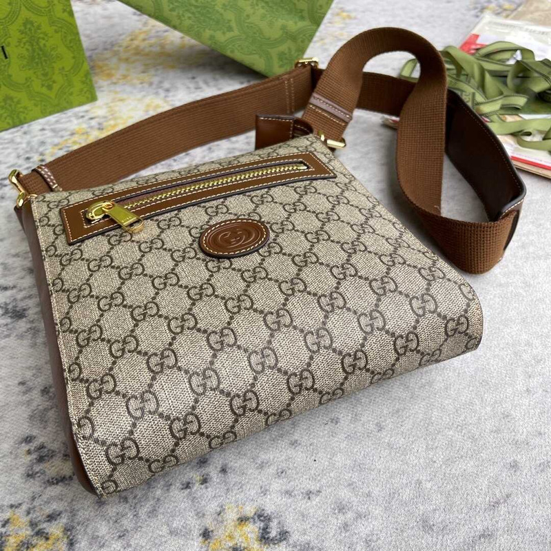 G*u*i interlocking g messenger bag beige