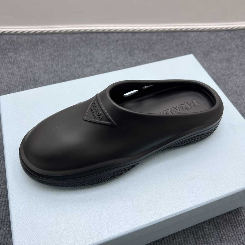 Pra*a foam rubber mules black