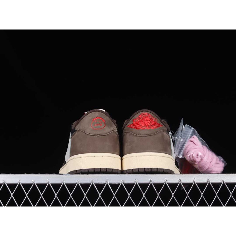 Nike Air Jordan 1 Retro Low Travis Scott
