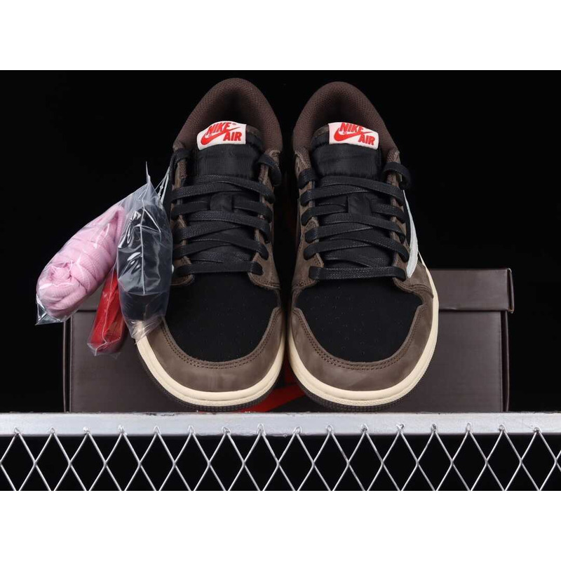 Nike Air Jordan 1 Retro Low Travis Scott