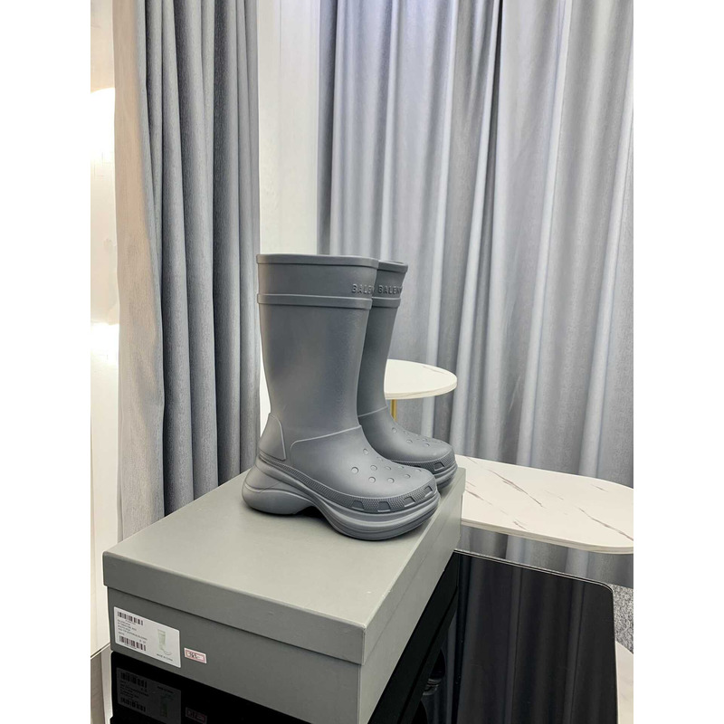 ba*len*cia*ga x Cr*0*s rubber boot grey