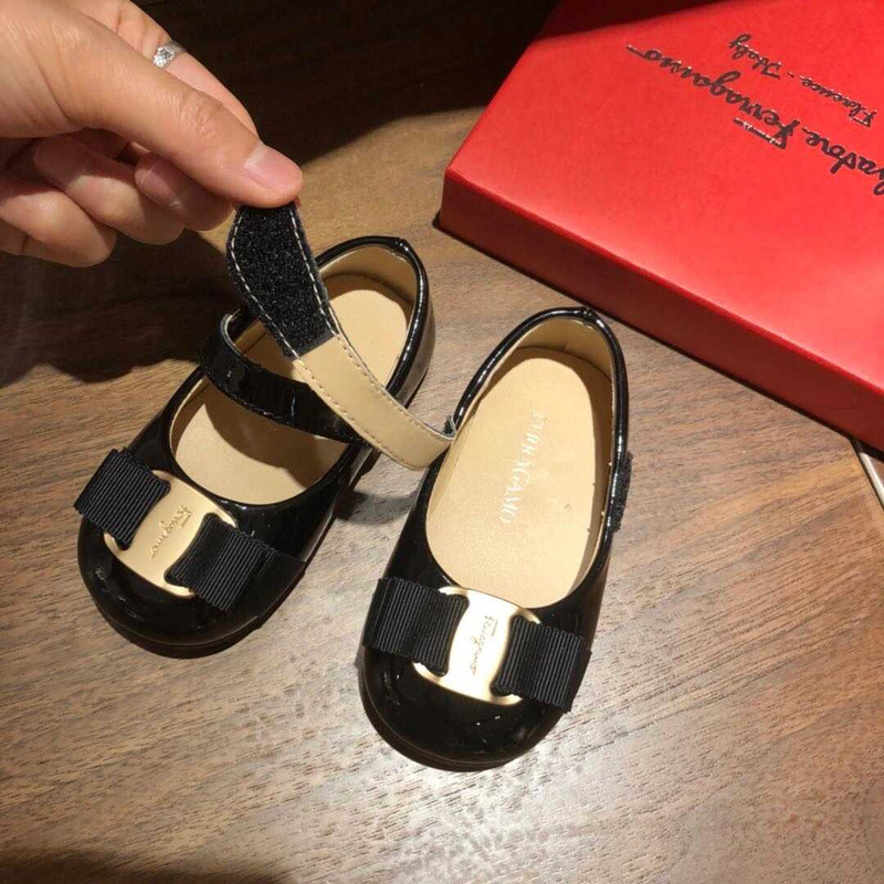 Ferragamo Kids Flat Shoes Black