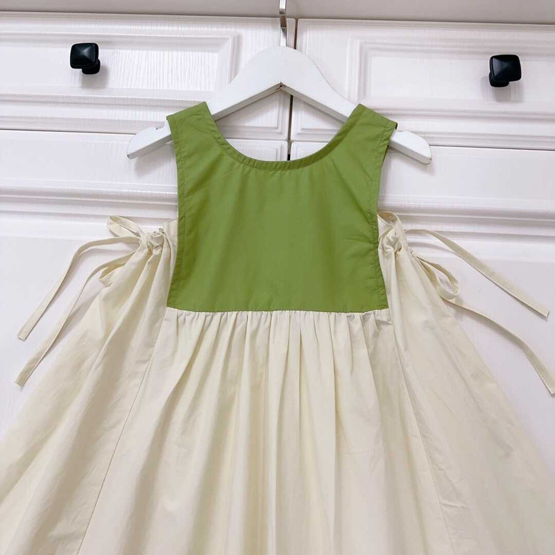 Ch*el kids dress green&beige