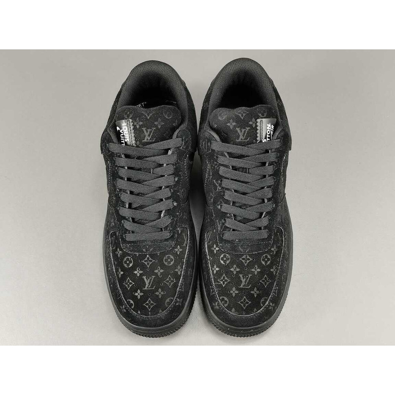 l**is V*t*n  x air force 1 low triple black
