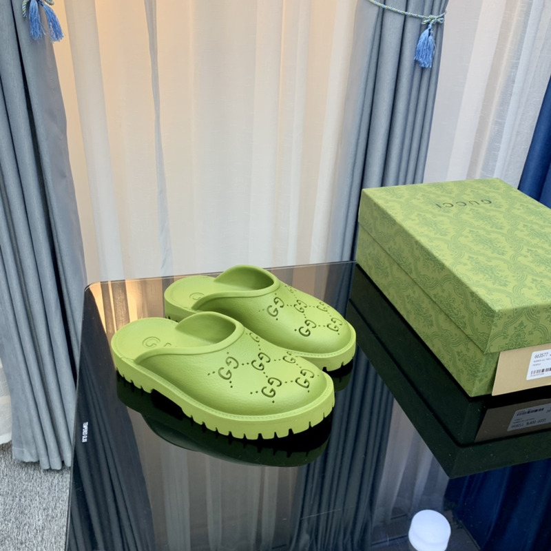 G*u*i green gg perforated slip-on flats