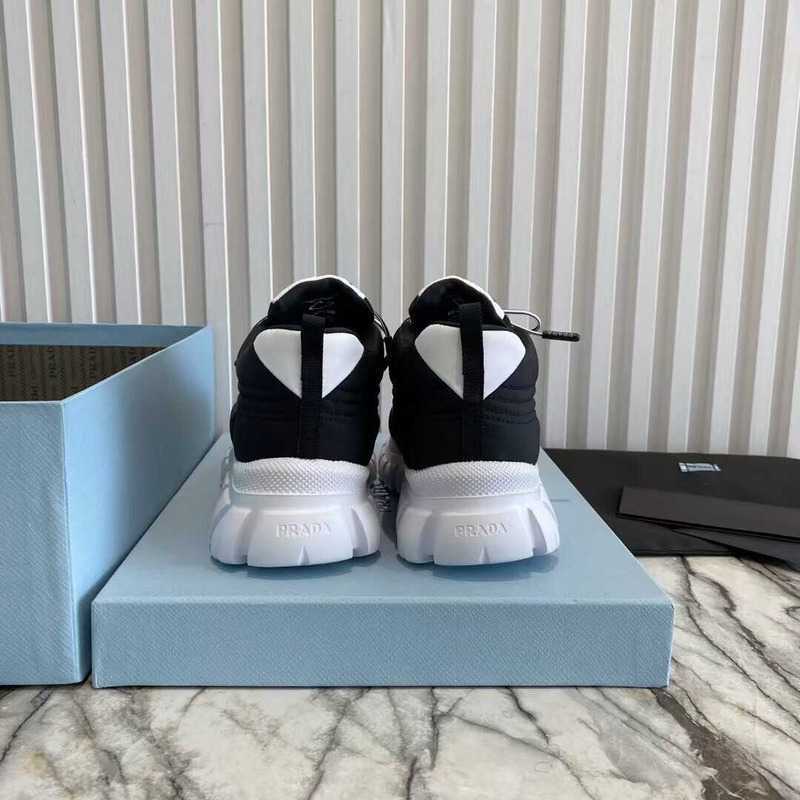 Pra*a lace up platform sneakers white and black