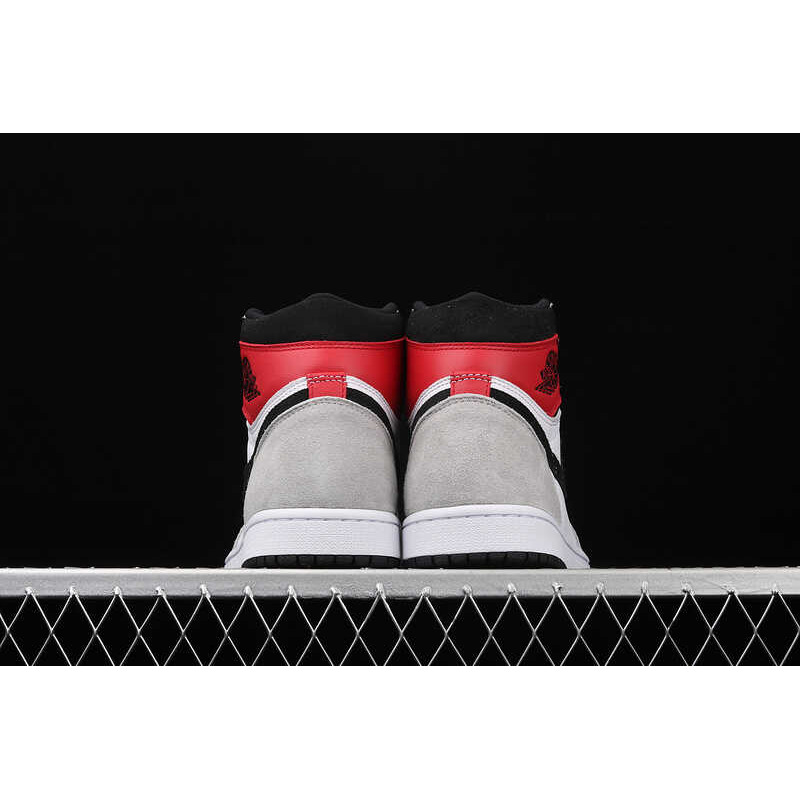 Nike Jordan 1 Retro High Light Smoke Grey