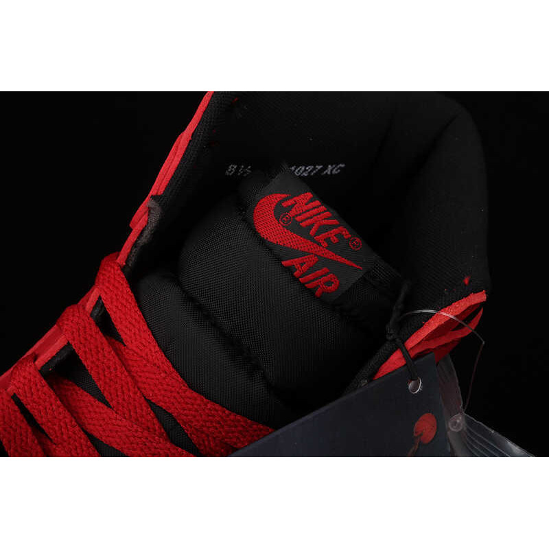 Nike Air Jordan 1 Retro High OG \