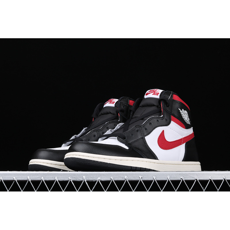 Nike Air Jordan1 Mid \