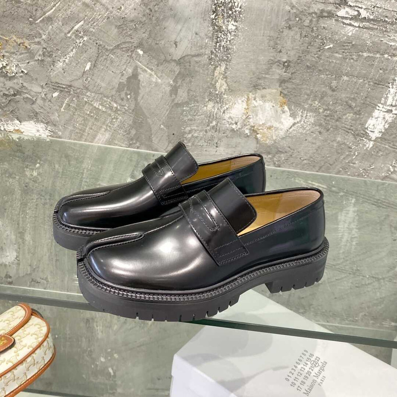 ma*s*n Ma*i*latabi loafers black