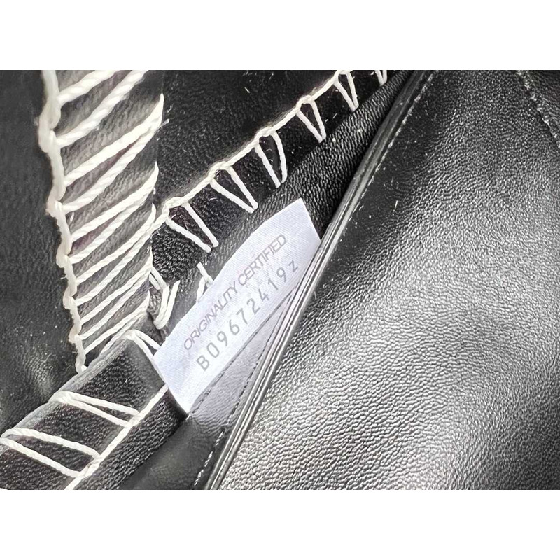 Bo*te*ga ve*ne*ta small intreccio leather arco tote bag black