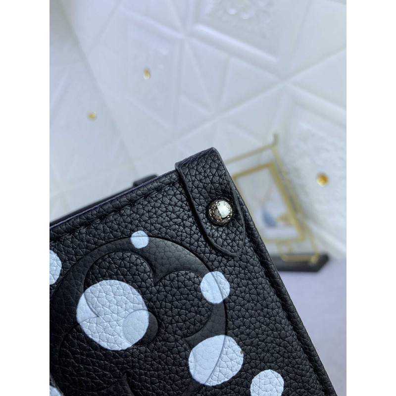 l**is V*t*n x yk onthego mm​ black