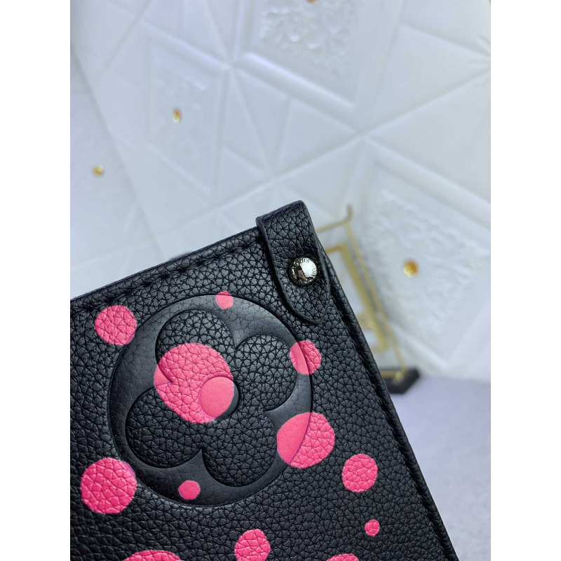 l**is V*t*n x yk onthego mm​ black pink