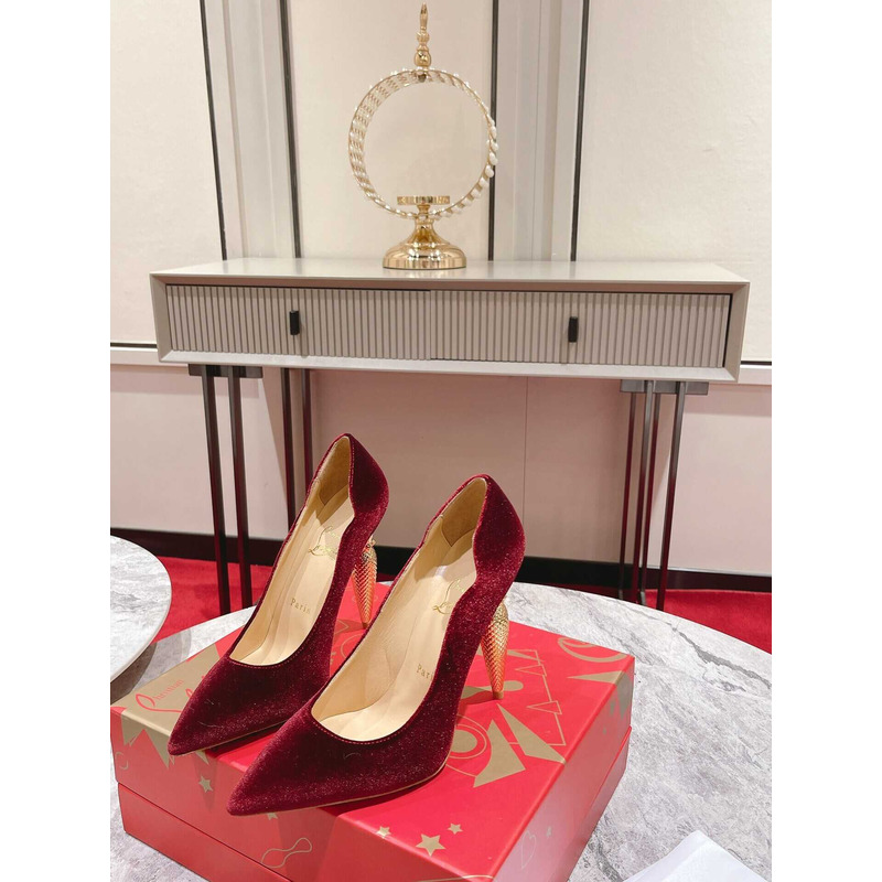 Ch**an louboutin hot chick patent leather pumps 100 red velvet