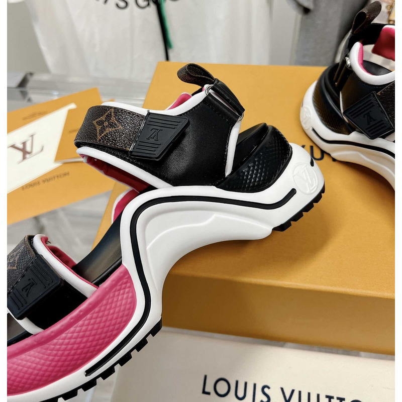 l**is V*t*n archlight sandal black and pink