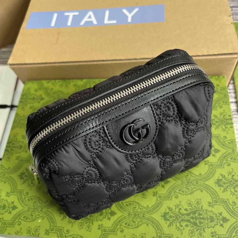 G*u*i gg matelassé makeup bag black