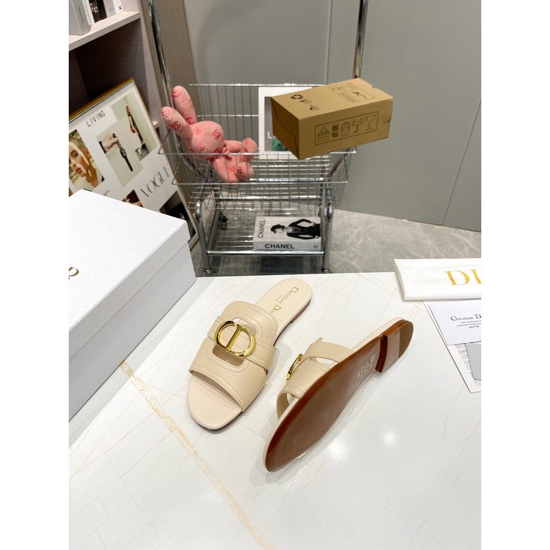 D*or 30 montaigne slide calfskin beige