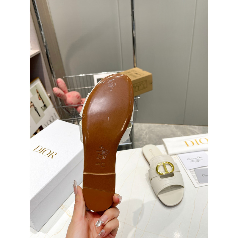 D*or 30 montaigne slide calfskin white