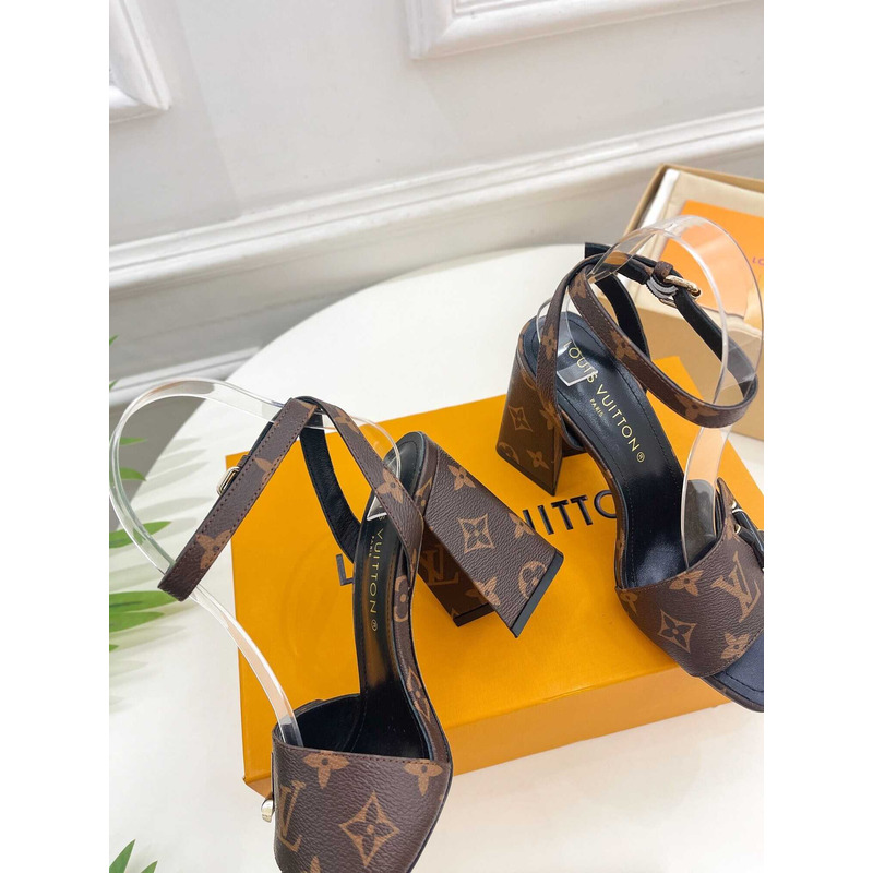 l**is V*t*n monogram silhouette line shoes heel sandals