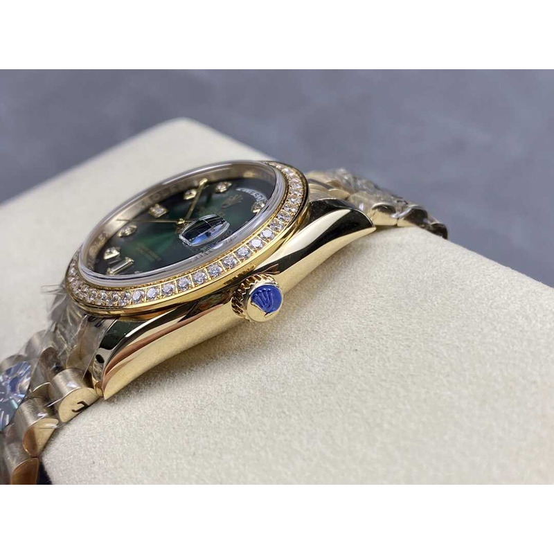 rolex day-date 36 green ombre Di*m*nd bezel