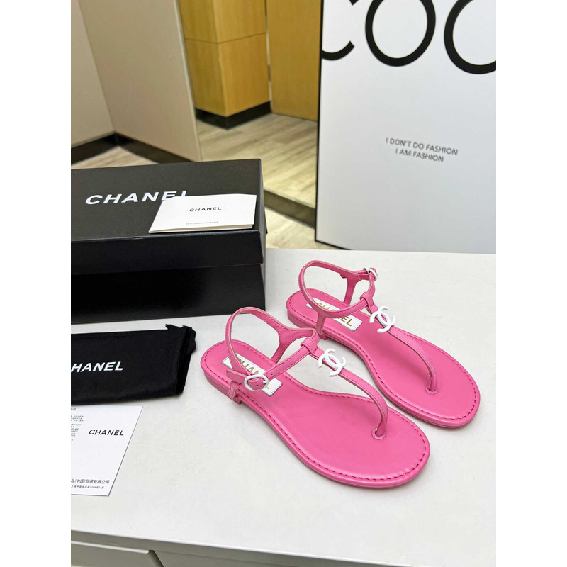 Ch*el lambskin & strass sandal pink
