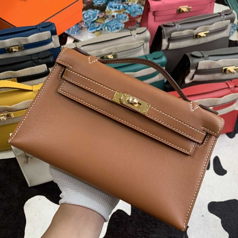 Hermès Gold Kelly Pochette in Swift Leather With Gold Hardware Mini
