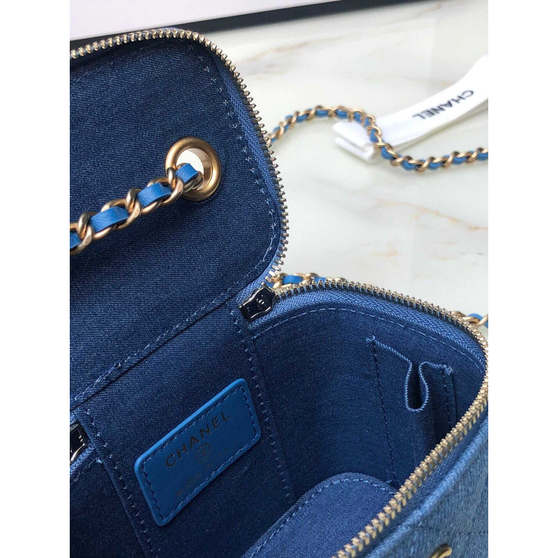 Ch*el denims quilted coco beauty vanity case pearl crush