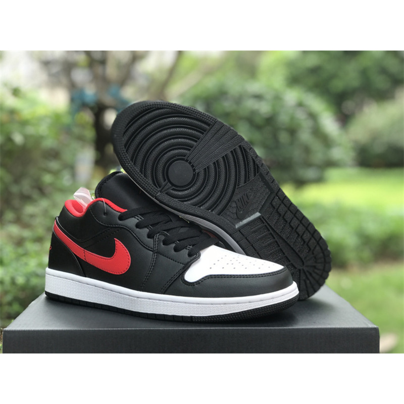 Jordan  Air Jordan 1 Low Sneakers Black