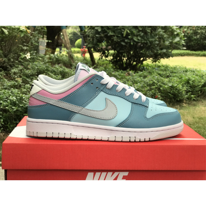 Nike Dunk Low Light Blue