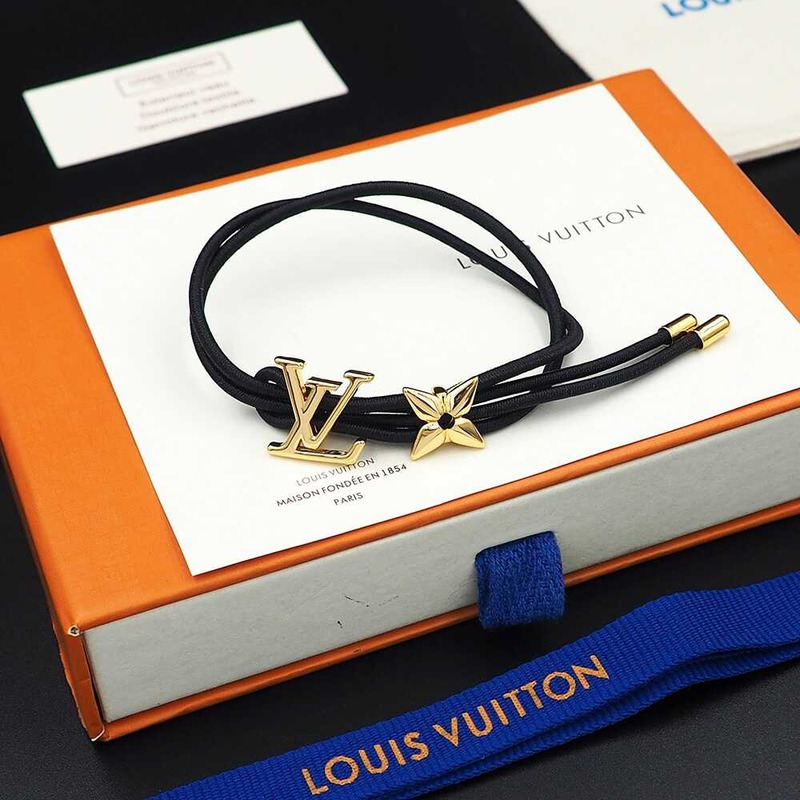 l**is V*t*n bloom bracelet black