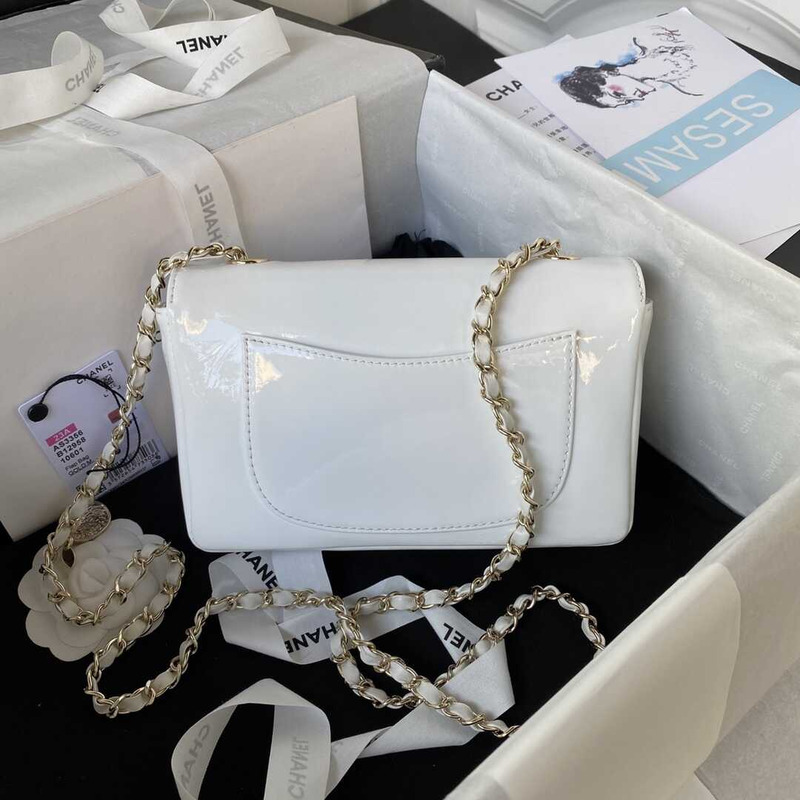 Ch*el 2023 patent leather camellia catwalk style chain bag white